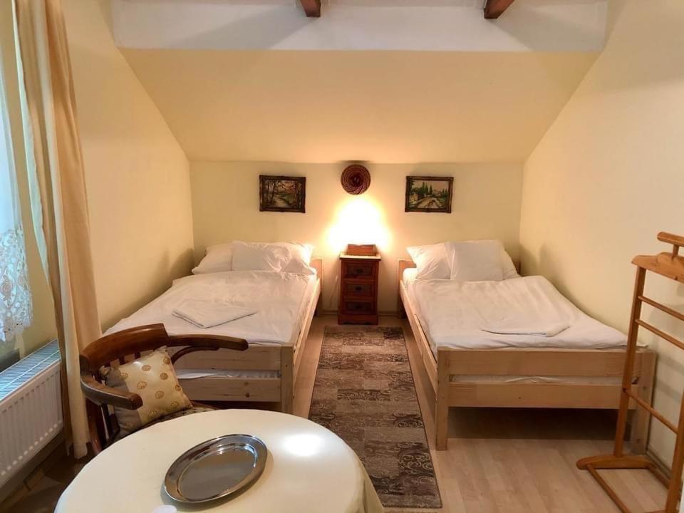 Hotel Talizman Etterem Panzio Miskolc Esterno foto
